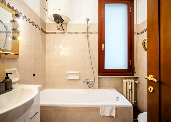 The Luxor - Turati Florencie
